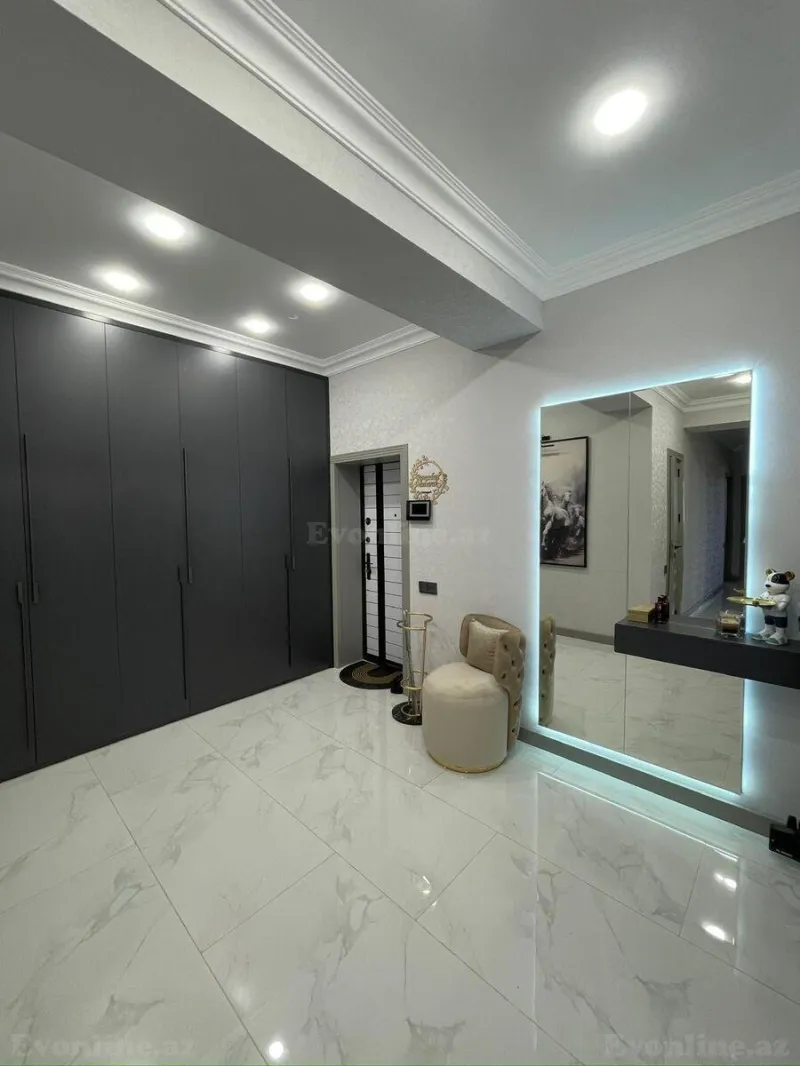 Satılır 4 otaqlı Mənzil Yeni tikili 136 m² Neftçilər m. - şəkil 4