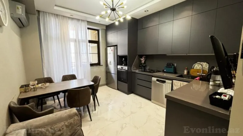 Satılır 4 otaqlı Mənzil Yeni tikili 136 m² Neftçilər m. - şəkil 18