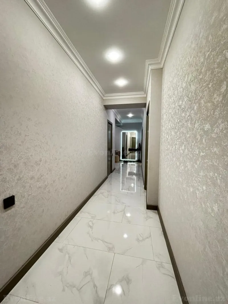 Satılır 4 otaqlı Mənzil Yeni tikili 136 m² Neftçilər m. - şəkil 19