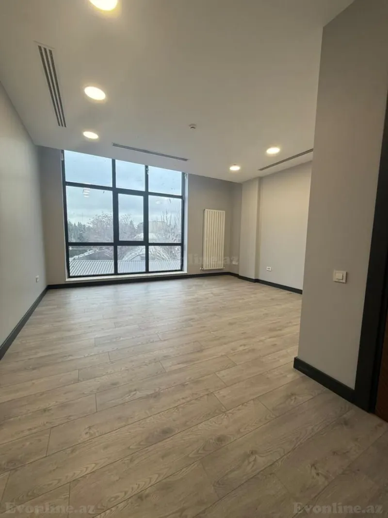 Kirayə verilir Ofis 146 m² Dərnəgül m.