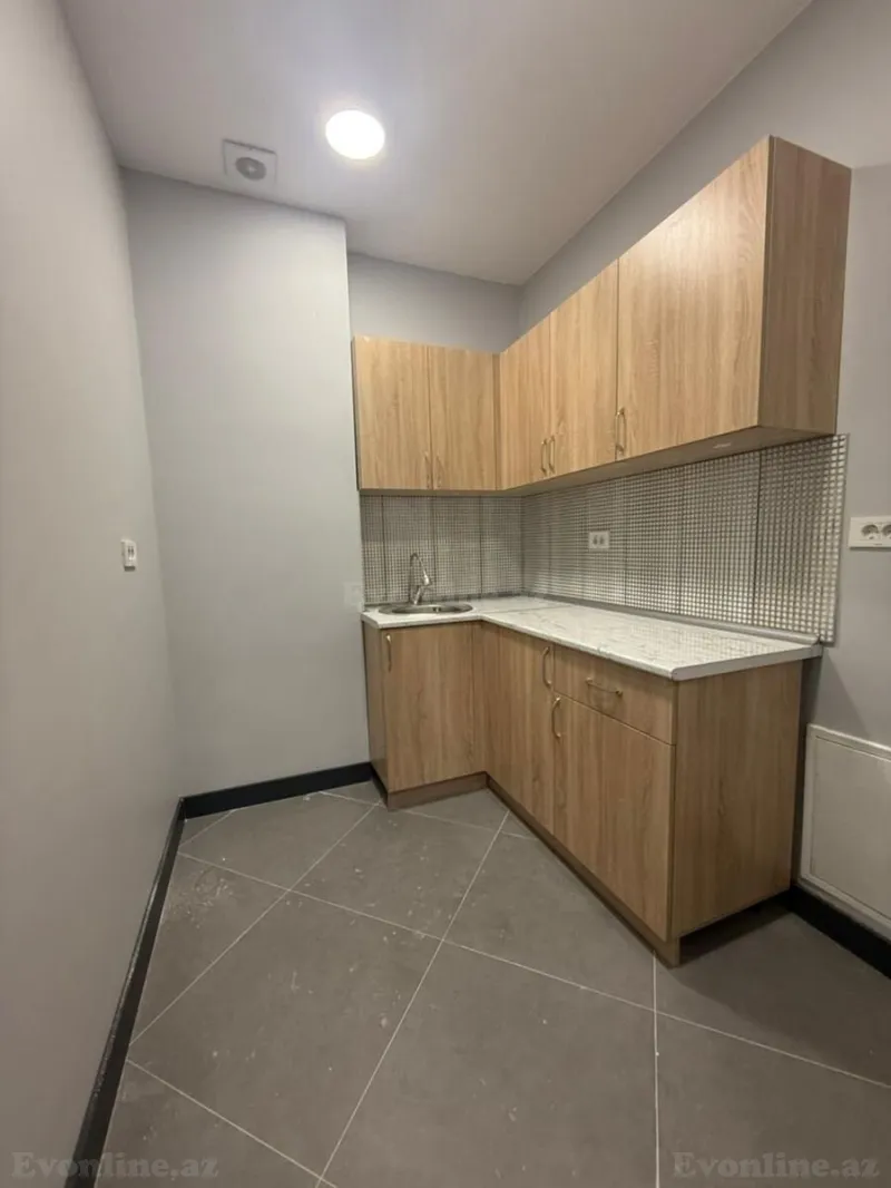 Kirayə verilir Ofis 146 m² Dərnəgül m. - şəkil 11