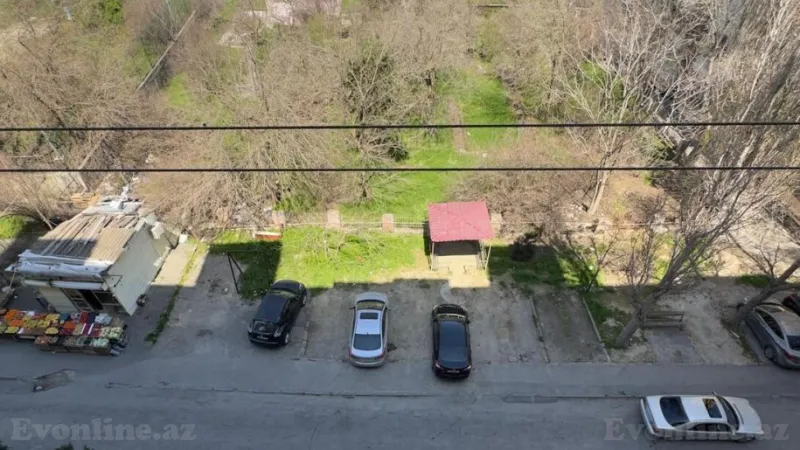 Satılır 3 otaqlı Mənzil Köhnə tikili 75 m² Qaraçuxur - şəkil 13