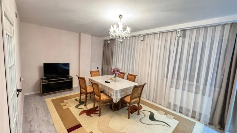 Satılır 3 otaqlı Mənzil Yeni tikili 93 m² Xalqlar Dostluğu m.