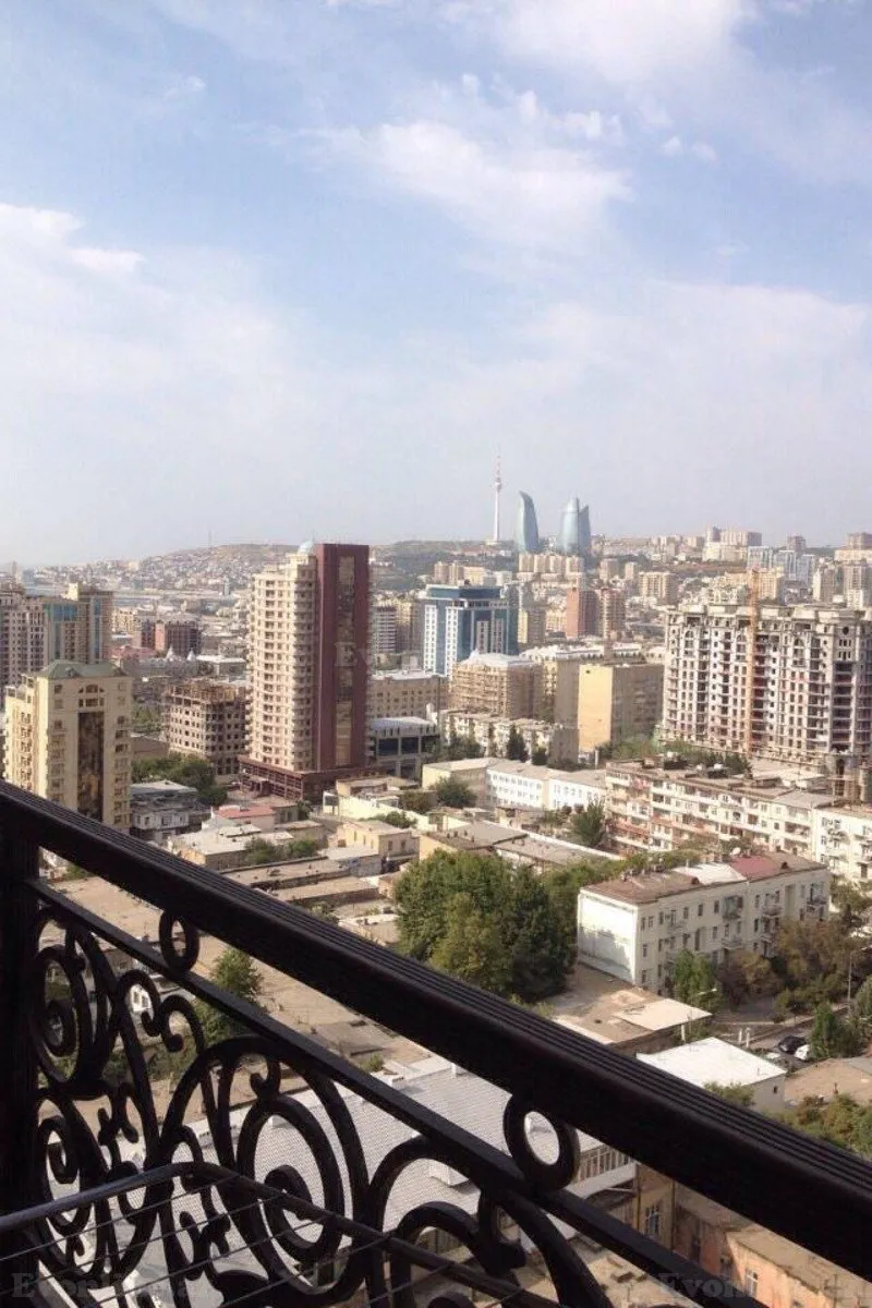 Kirayə verilir 2 otaqlı Mənzil Yeni tikili 110 m² 28 May m.