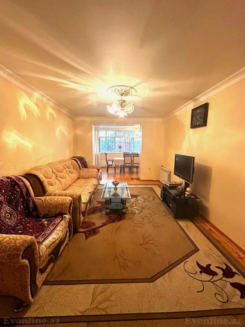 Satılır 6 otaqlı Mənzil Köhnə tikili 150 m² Yasamal - şəkil 2