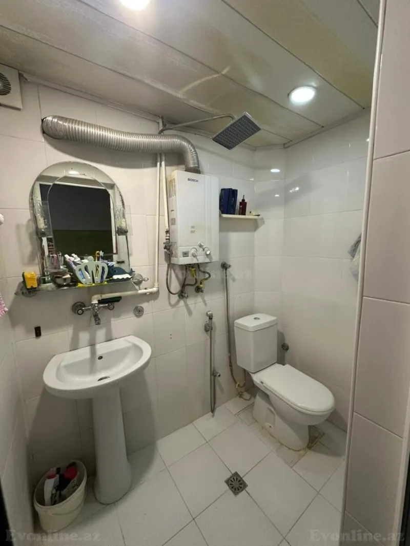 Satılır 6 otaqlı Mənzil Köhnə tikili 150 m² Yasamal - şəkil 12