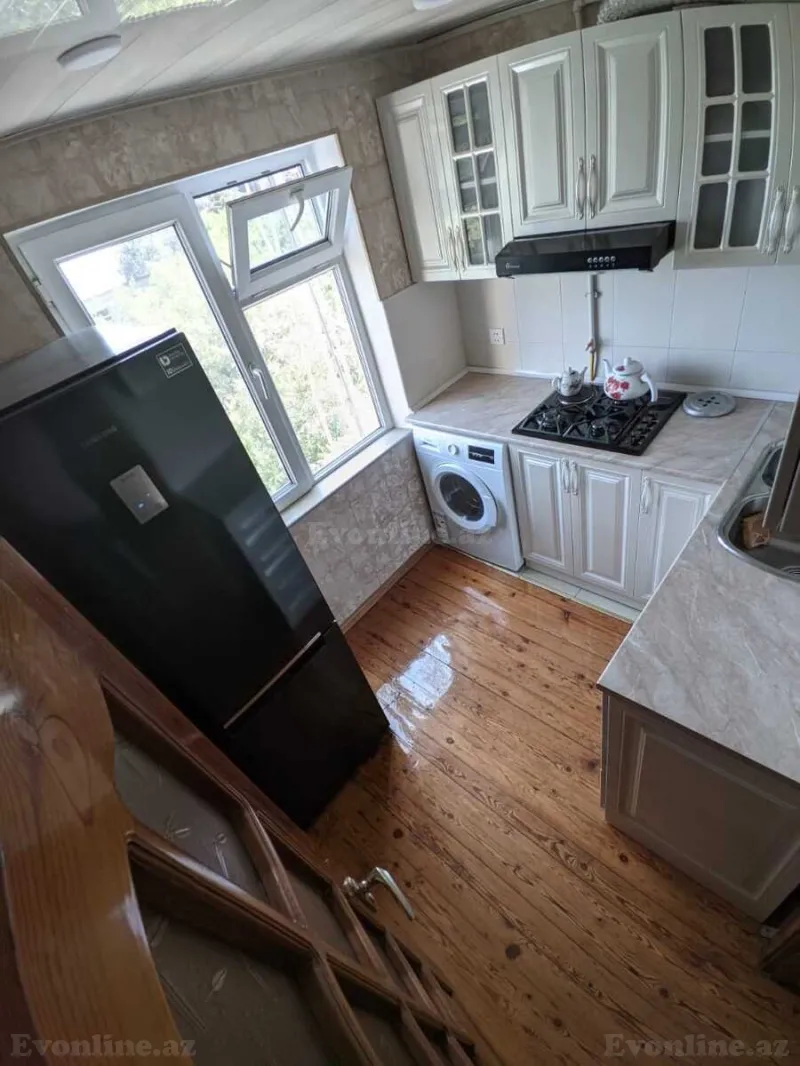 Satılır 4 otaqlı Mənzil Köhnə tikili 110 m² Xalqlar Dostluğu m. - şəkil 5