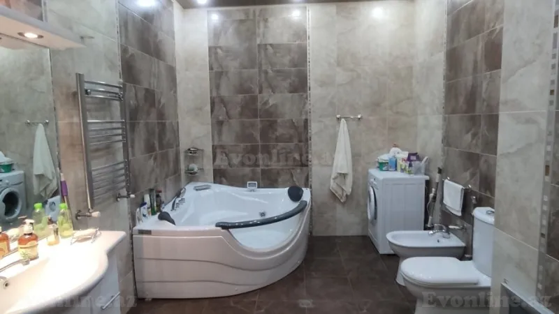 Satılır 4 otaqlı Mənzil Yeni tikili 209 m² Nərimanov r. - şəkil 14