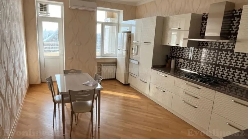 Satılır 4 otaqlı Mənzil Yeni tikili 175 m² Nəriman Nərimanov m. - şəkil 5