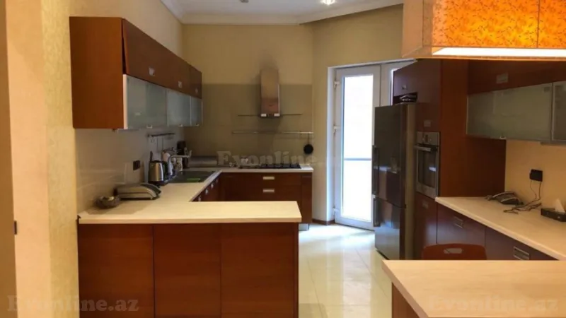 Kirayə verilir 4 otaqlı Mənzil Yeni tikili 175 m² Nəsimi r. - şəkil 4