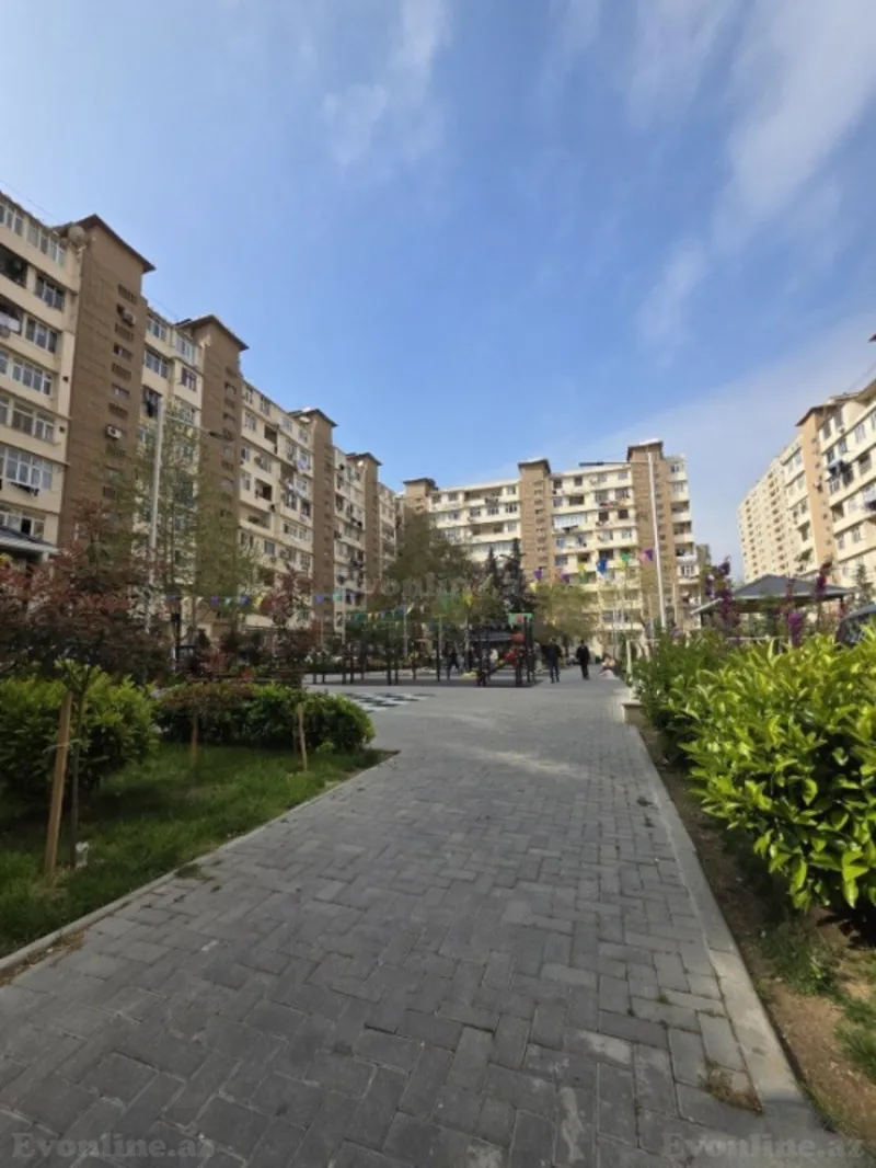 5 otaqlı Mənzil 100 m² Yasamal r. Satılır