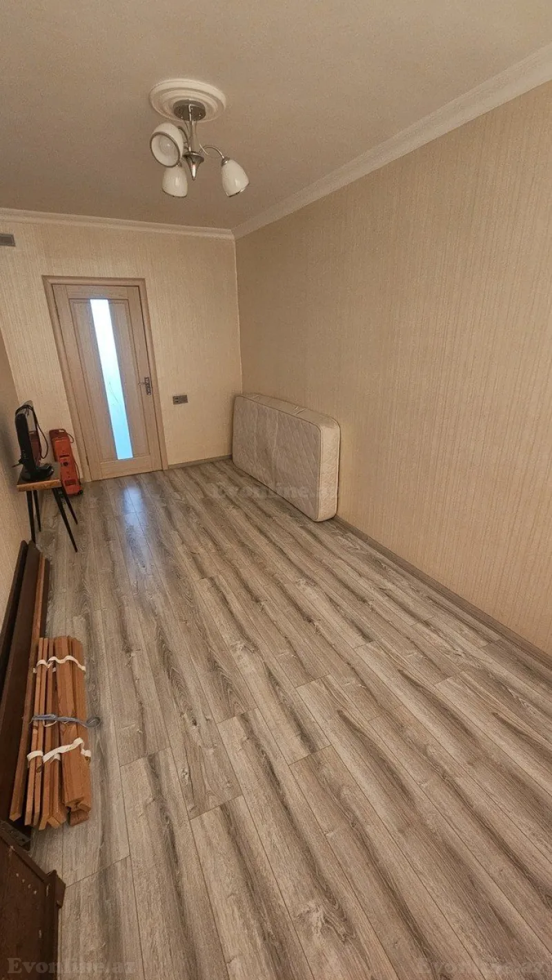 Satılır 2 otaqlı Mənzil Köhnə tikili 50 m² Yasamal r. - şəkil 9