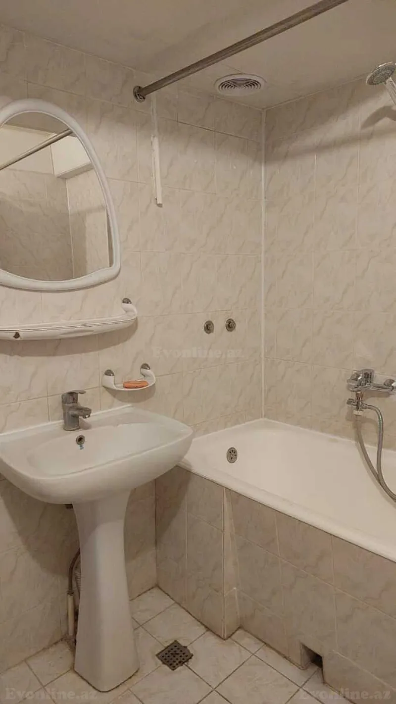 Kirayə verilir 2 otaqlı Mənzil Köhnə tikili 60 m² İçərişəhər m. - şəkil 10