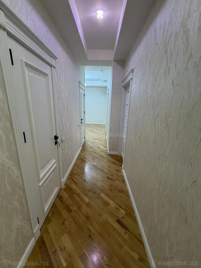 Satılır 4 otaqlı Mənzil Yeni tikili 130 m² 3-cü mikrorayon - şəkil 13