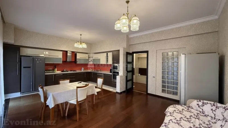 Satılır 4 otaqlı Mənzil Yeni tikili 212 m² Nizami m. - şəkil 3