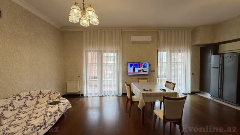 Satılır 4 otaqlı Mənzil Yeni tikili 212 m² Nizami m. - şəkil 4