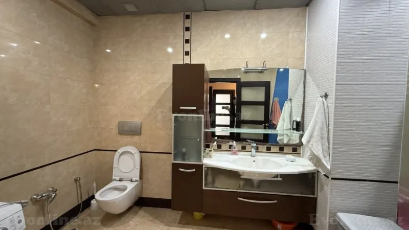 Satılır 4 otaqlı Mənzil Yeni tikili 212 m² Nizami m. - şəkil 16