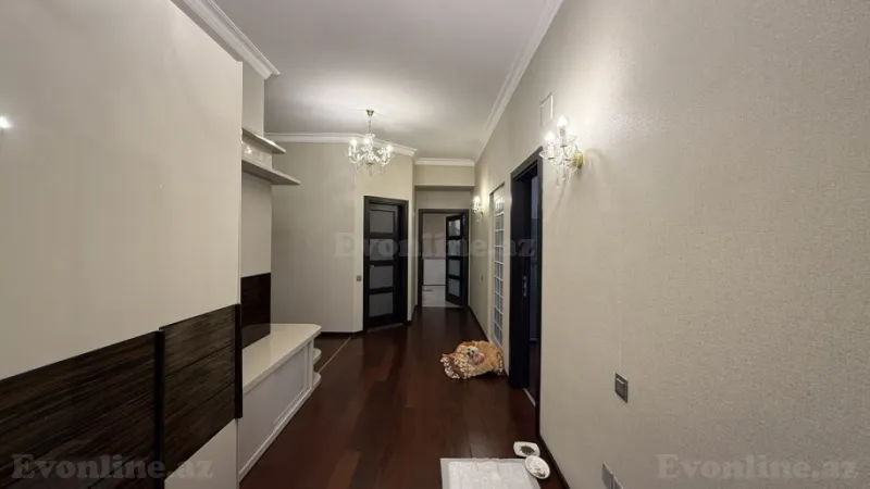 Satılır 4 otaqlı Mənzil Yeni tikili 212 m² Nizami m. - şəkil 17
