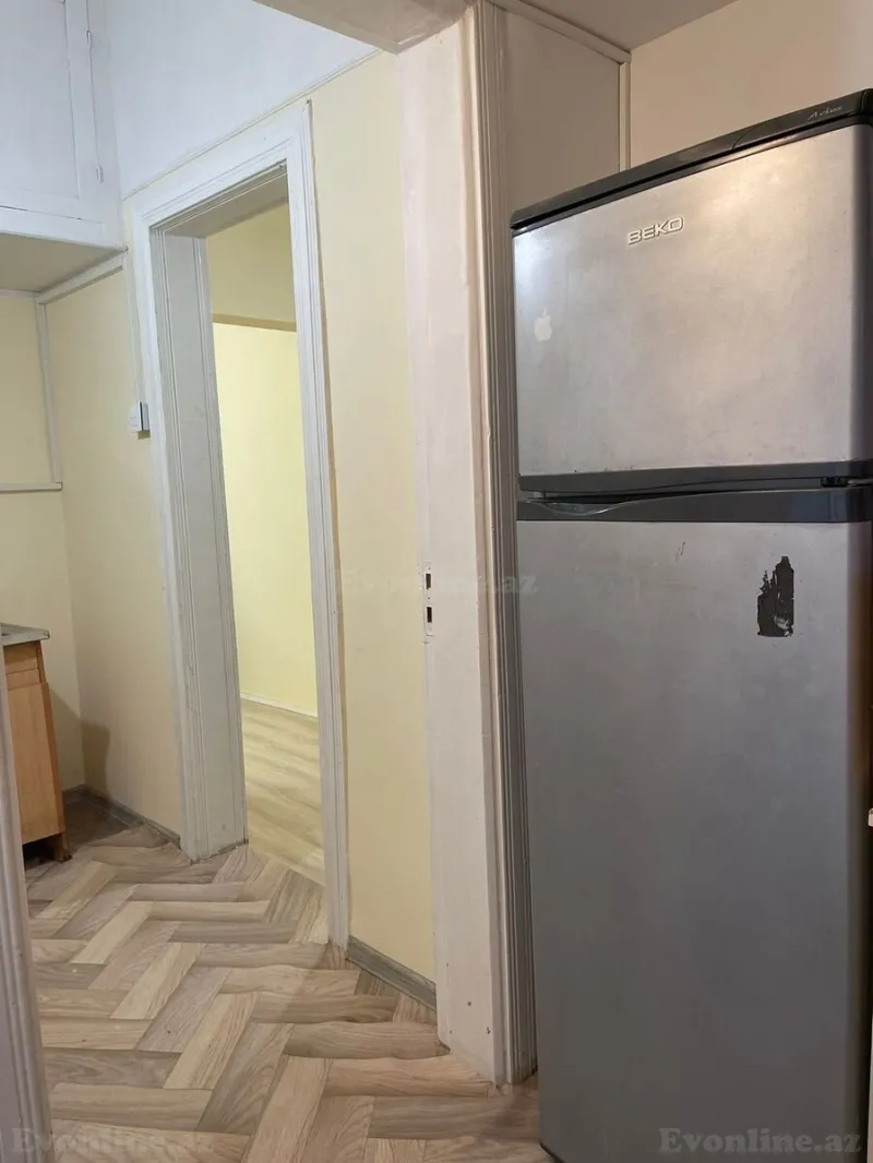 Kirayə verilir 1 otaqlı Mənzil Köhnə tikili 35 m² Səbail r. - şəkil 3