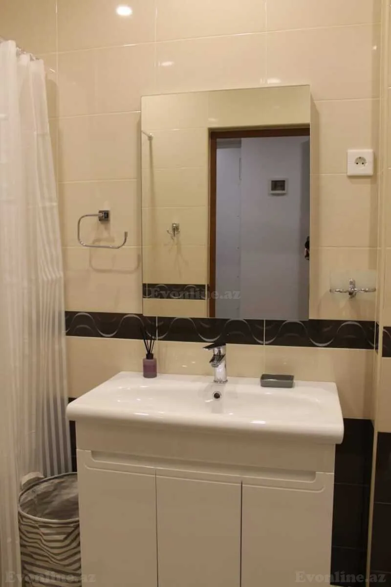 Kirayə verilir 2 otaqlı Mənzil Köhnə tikili 60 m² Sahil m. - şəkil 14