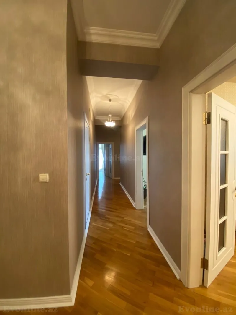 Satılır 4 otaqlı Mənzil Yeni tikili 186 m² Nərimanov r. - şəkil 13