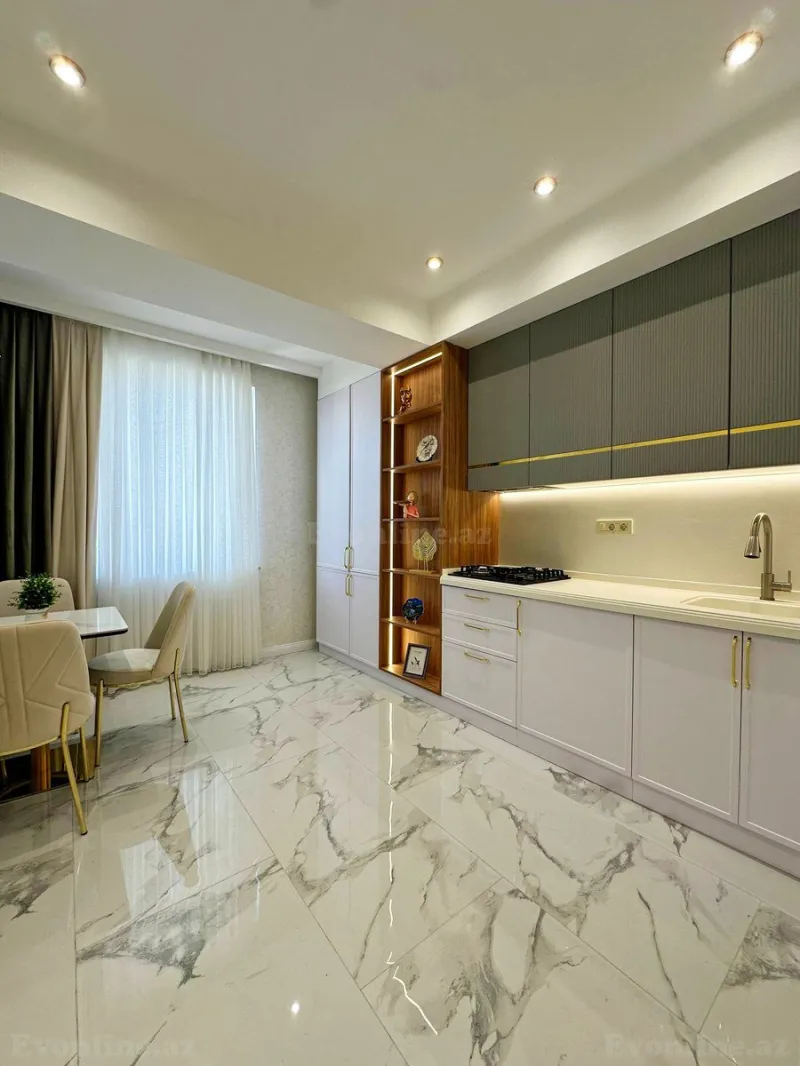 Satılır 4 otaqlı Mənzil Yeni tikili 110 m² 7-ci mikrorayon - şəkil 3