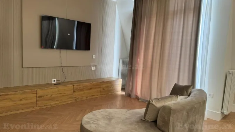 2 otaqlı Mənzil 80 m² Xətai r. Kirayə verilir