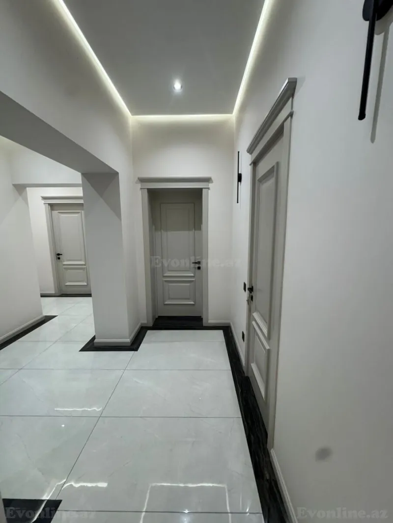 Kirayə verilir 3 otaqlı Mənzil Yeni tikili 130 m² 28 May m. - şəkil 22