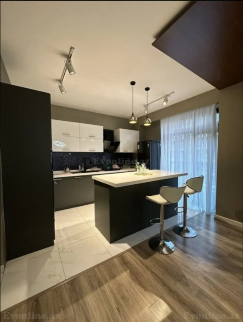 Satılır 3 otaqlı Mənzil Yeni tikili 148 m² 8 Noyabr m. - şəkil 5