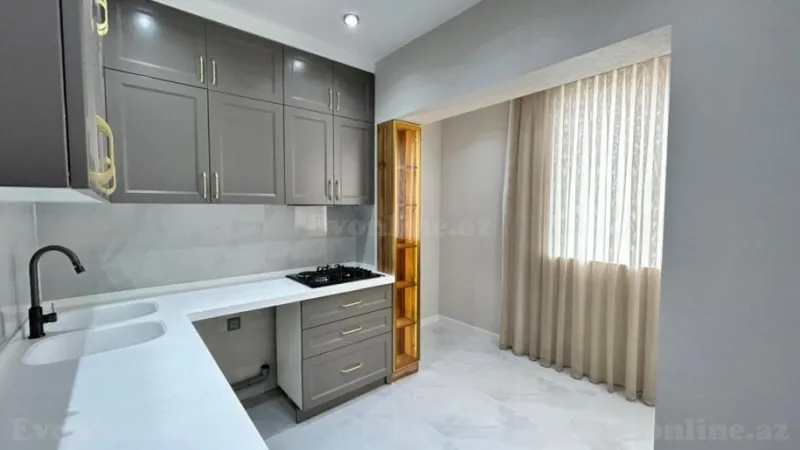 Satılır 4 otaqlı Mənzil Köhnə tikili 105 m² Sabunçu r. - şəkil 2