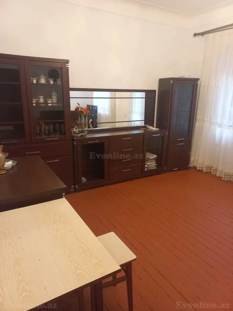 2 otaqlı Mənzil 60 m² 28 May m. Kirayə verilir