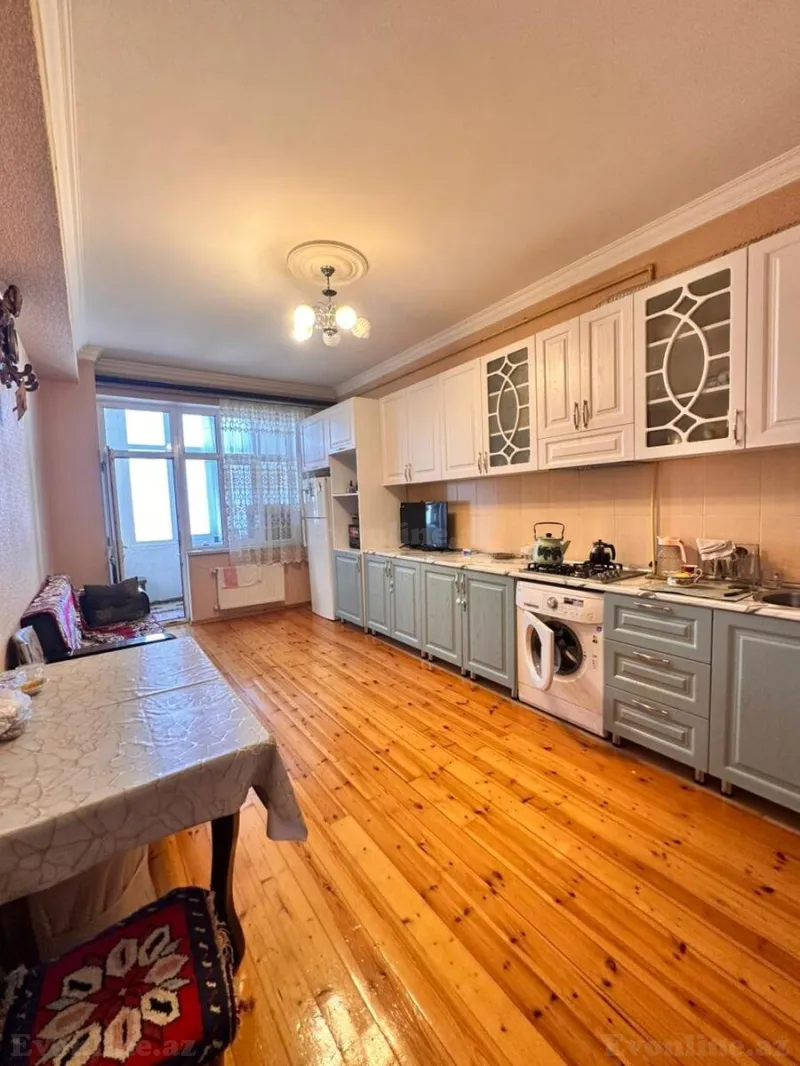 3 otaqlı Mənzil 100 m² Yeni Yasamal Satılır