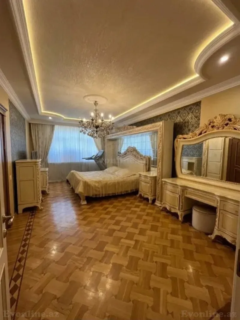 Satılır 4 otaqlı Mənzil Yeni tikili 193 m² 28 May m. - şəkil 2