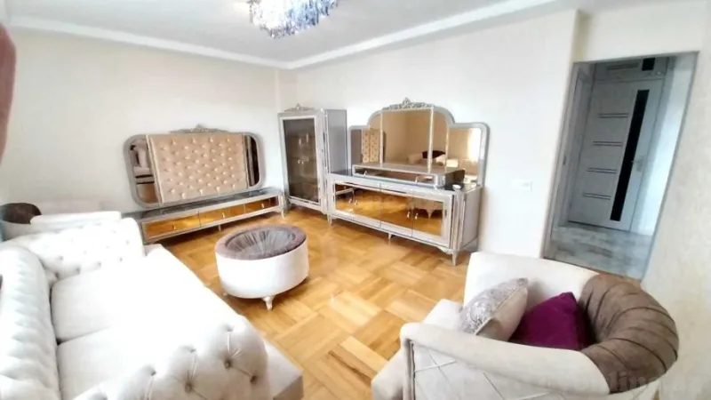 Kirayə verilir 2 otaqlı Mənzil Köhnə tikili 65 m² Yasamal - şəkil 3