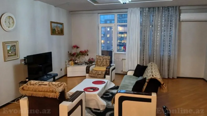 Kirayə verilir 3 otaqlı Mənzil Yeni tikili 140 m² Sahil m. - şəkil 2