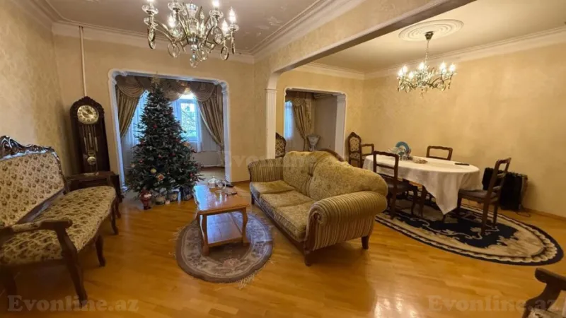 Satılır 5 otaqlı Mənzil Köhnə tikili 120 m² 8-ci mikrorayon - şəkil 2