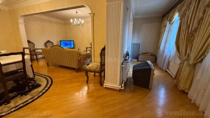 Satılır 5 otaqlı Mənzil Köhnə tikili 120 m² 8-ci mikrorayon - şəkil 5