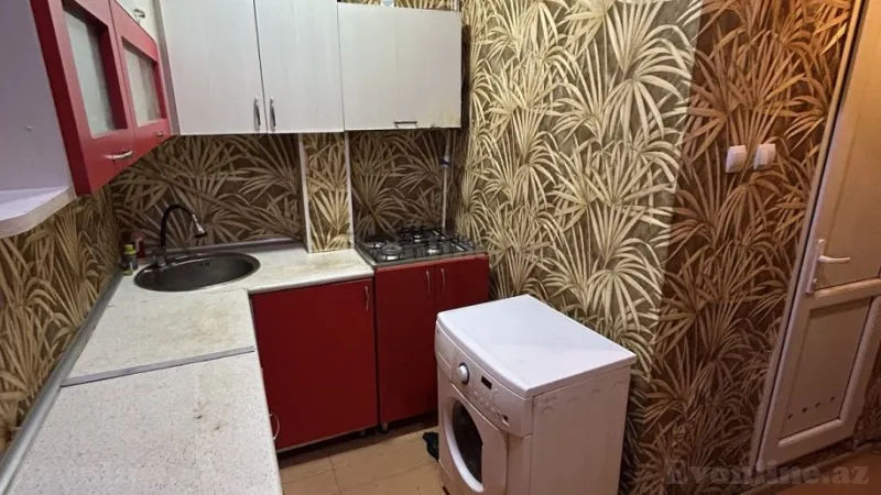 Satılır 2 otaqlı Mənzil Köhnə tikili 45 m² Xətai r. - şəkil 3