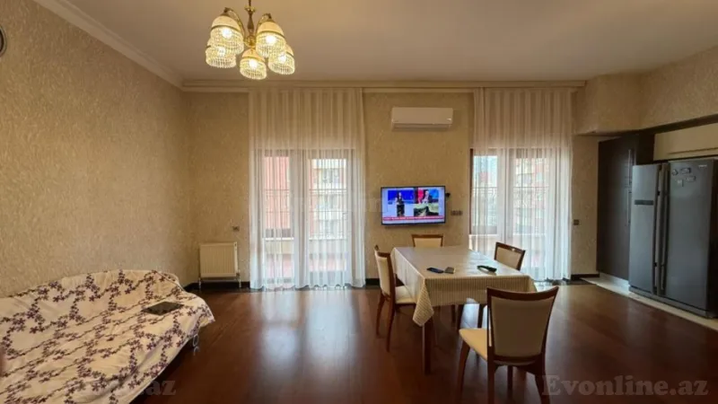 Satılır 5 otaqlı Mənzil Yeni tikili 212 m² Nəsimi r. - şəkil 2