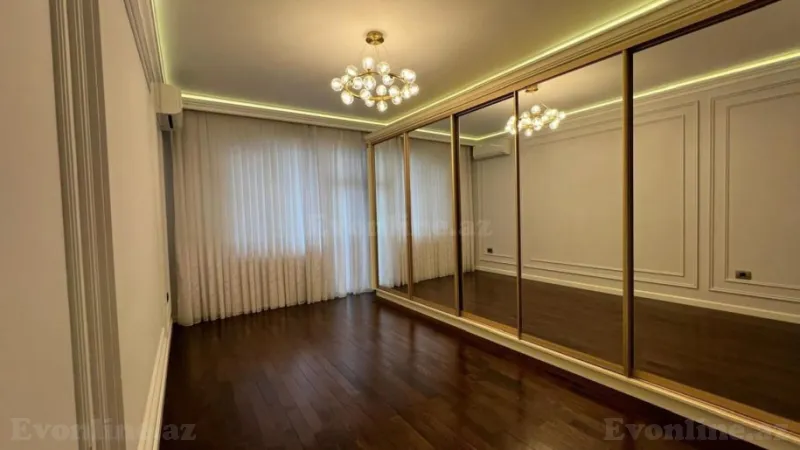 Satılır 4 otaqlı Mənzil Yeni tikili 180 m² Elmlər Akademiyası m. - şəkil 10