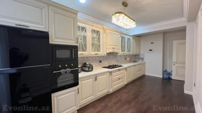 Satılır 4 otaqlı Mənzil Yeni tikili 180 m² Elmlər Akademiyası m. - şəkil 19