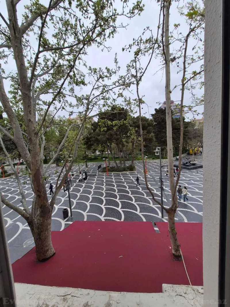 Satılır 2 otaqlı Mənzil Köhnə tikili 65 m² Sahil m.