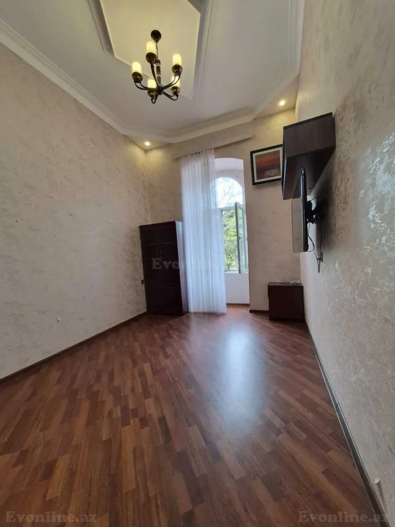 Satılır 2 otaqlı Mənzil Köhnə tikili 65 m² Sahil m. - şəkil 7