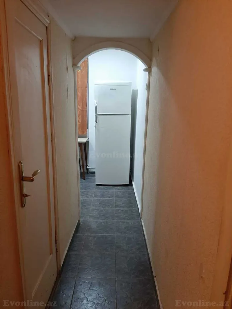 Kirayə verilir 2 otaqlı Mənzil Köhnə tikili 65 m² Yasamal - şəkil 3