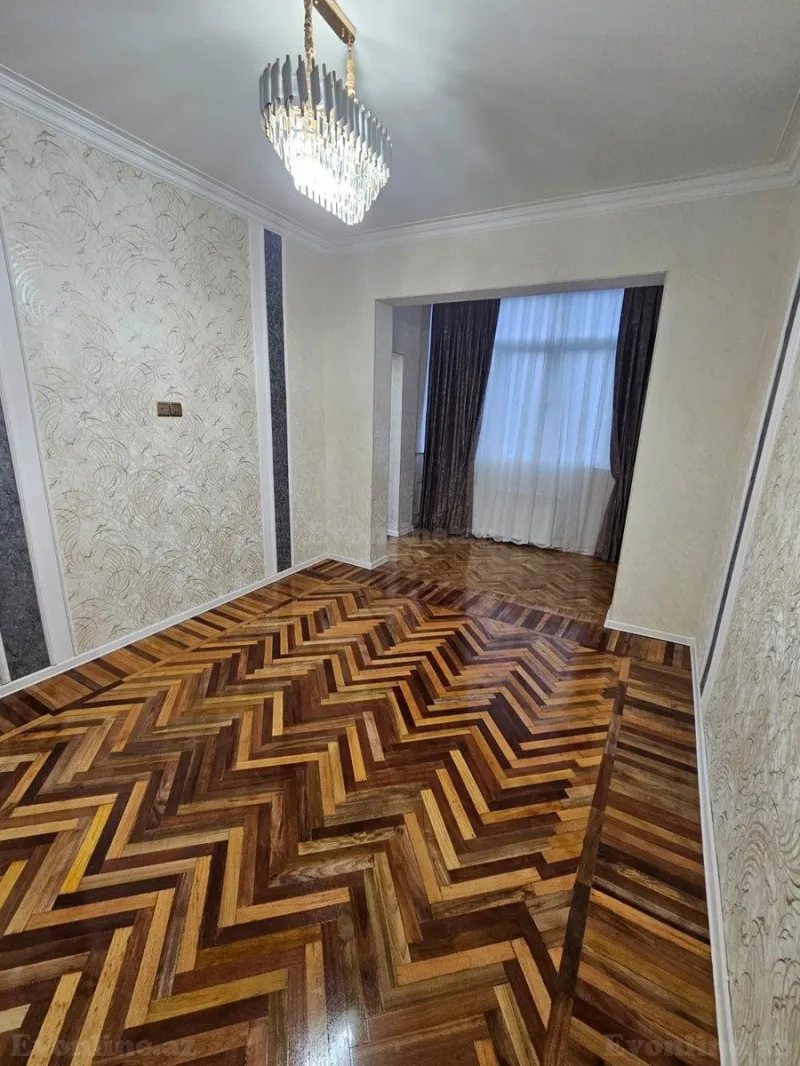 Satılır 3 otaqlı Mənzil Köhnə tikili 65 m² Yasamal