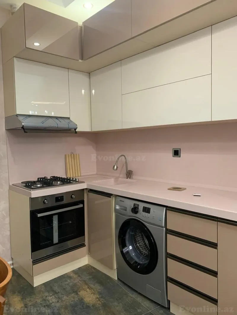 Kirayə verilir 3 otaqlı Mənzil Yeni tikili 120 m² Nizami m. - şəkil 2