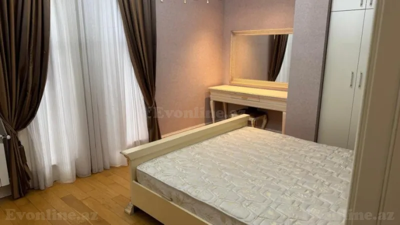 Satılır 4 otaqlı Mənzil Yeni tikili 190 m² Sahil m. - şəkil 12