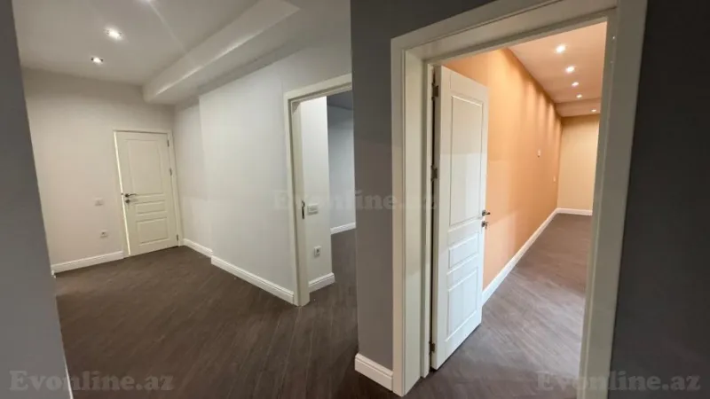 Satılır 4 otaqlı Mənzil Yeni tikili 139 m² Həzi Aslanov m. - şəkil 3