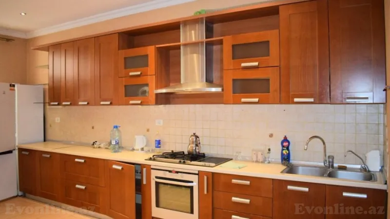Kirayə verilir 3 otaqlı Mənzil Yeni tikili 138 m² 28 May m. - şəkil 6
