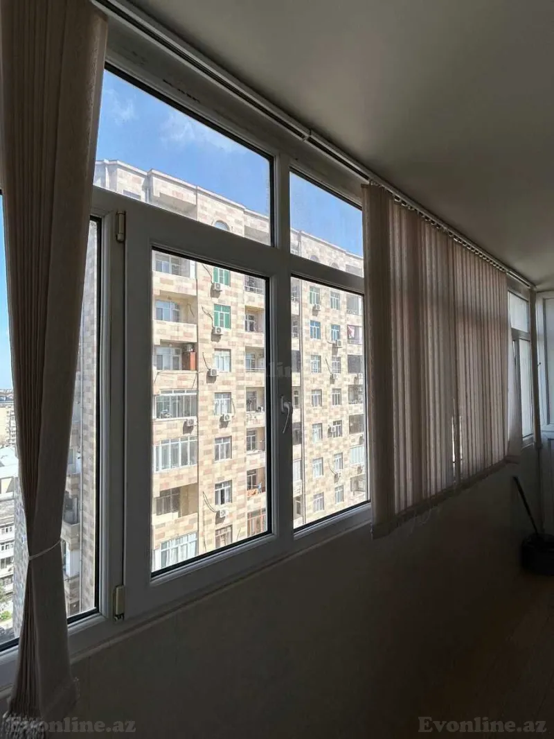 Satılır 4 otaqlı Mənzil Yeni tikili 135 m² Xalqlar Dostluğu m. - şəkil 8